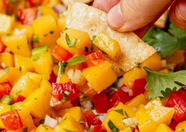 Fresh Peach Mango Salsa