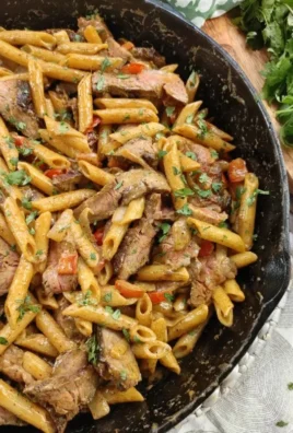 Delicious Steak Fajita Pasta with peppers and sauce